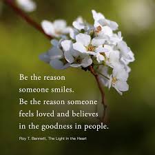 Be The Reason Someone Believes In The Goodness Of People Meaning In Hindi Be The Reason Someone Smiles Smile Quotes Smile Quotes Beautiful Love Smile Quotes