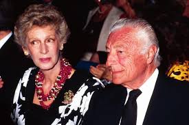 Muore all'età di 82 anni, spezzato dalle tragedie familiari: Morta Marella Agnelli