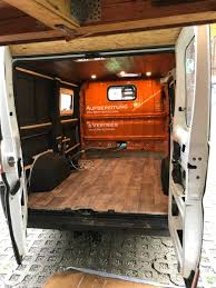 Da kommt jetzt gleich die platte drauf und auf die platte wiederum kommt unser waschbecken drauf. Transporter Ausbau 3 Die Inneneinrichtung Des Campers Gluecksberg