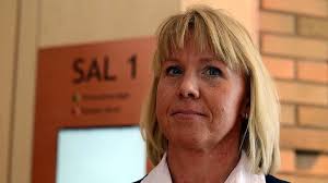 Åtalas för brutalt hedersmord på dottern