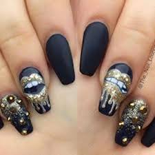 Sported by ballerinas for decades, only recently has this shape of nail been receiving its due share of attention. Nail Trend Undertaker 113 Coffin Nail Styles To Die For