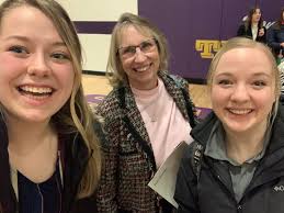 Choir tour 1966. Seniors are Gail Johnson, Joanna Froelich, Joy Chizmarik,  Ted Aanensen, Dottie Hansen and Tania Valen. To say we had fun is one of  the larger understatements I may have