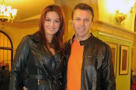 Horia brenciu şi anca ţurcaşiu, care îi interpretează pe mr. Fostul Sot Al Ancai Turcasiu A Rupt Tacerea De Ce Au Divortat De Fapt Haihui In Doi Aventura Vietii Noastre