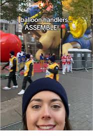 the best way to watch the @Macy’s Thanksgiving day parade…is  balloon-side!🎈🦃 💝🤗