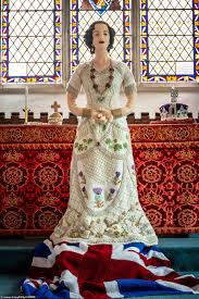 We did not find results for: They Knit A Life Sized Model Of The Queen Recreated Life In The Year Of Her 1953 Coronation Knithacker