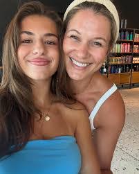 Marla Fowler's Instagram, Twitter & Facebook