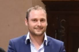 Des maîtres en affaires communales