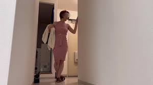 また若い男にナンパ中出しされ帰って来たド変態巨乳熟女！他人の精子をチンポに塗られフェラされ大量射精(^^;)チェックしたら濃い精子が大量に！潮吹きながら精子を味わう彼女♡真実を流出拡散晒します♡