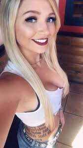 Twin Peaks Restaurants дадалі...