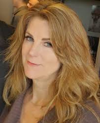 Member Spotlight~ Up next is Lucy Zheng! Lucy is a junior from McLean, VA  (aka NOVA aka the DMV🤙🏼🤙🏼) studying “Biology and whatever else I want”  (you go girl!!). This Sea Urchin