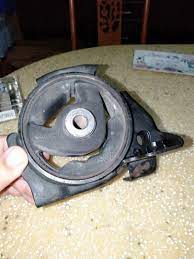 Boleh memilih minyak engin yang boleh diguna pada 5000km dan 10000km. Engine Mounting Enjin Viva 660 Mt Auto Accessories On Carousell