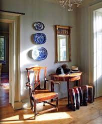 Nos encontramos con muchos muebles de madera natural, alfombras de ratán, lámparas y detalles de mimbre, que una casa que es moderna pero ha utilizar contrastes a la hora de elegir la decoración. Ideas Para Decorar Tu Casa De Campo El Blog De Due Home