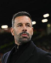 🚨🚨| 🇳🇱Ruud van Nistelrooy has been left DEVASTATED by his departure  from Manchester United. He was hoping to be given a coaching role under  Rúben Amorim but he decided there was no