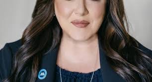 Yolanda Lorenzana's Instagram, Twitter & Facebook