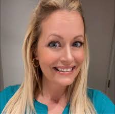 Kris Cardwell's Instagram, Twitter & Facebook