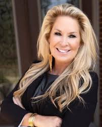 Christy Estep's Instagram, Twitter & Facebook