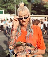 View latest posts and stories by @karolinagilonofficial karolina gilon in instagram. Orange Warsaw Festival 2018 Gwiazdy Na Festiwalu Glamour Pl