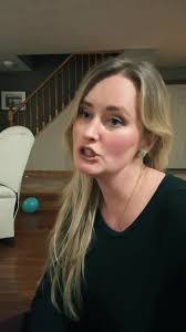 Crystal Schmidt's Instagram, Twitter & Facebook