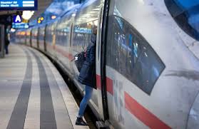 Maybe you would like to learn more about one of these? Tarif Einigung Bei Bahn Und Lokfuhrern Streiks Bis 2021 Ausgeschlossen Rock Antenne
