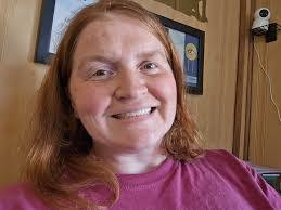 Elisabeth Monroe's Instagram, Twitter & Facebook