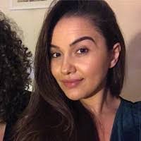 Elisa Matos's Instagram, Twitter & Facebook