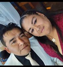 sorteo LLEGÓ EL MES DEL AMOR ❣️❣️ Buscamos a la Pareja más Cursi ❤️ Sube tu  foto más cursi y etiquétanos ✨️🥳 PREMIO: CENA ROMANTICA (1/2 pollo + papas  + ensalada +