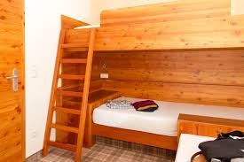 Unser familienbettschläfer äußerte plötzlich den wunsch papa du sollst mir ein hochbett bauen. Leiter Fur Das Hochbett Selbst Bauen So Machen Sie Es Richtig