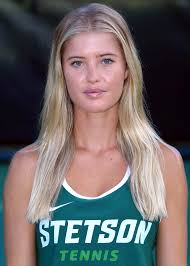 Brooke Milner's Instagram, Twitter & Facebook