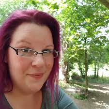 What can it be with this cat, is bigger than the a normal domestic cat,  with a tail of a bobcat, so, I wonder who is one of the parents ? 😻