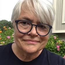 Is there a non-Facebook alternative to community connection groups?