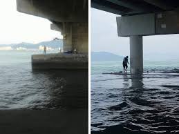 Pasang surut yang terjadi di laut dipengaruhi adanya gaya gravitasi yang terjadi karena adanya bulan. Jadual Air Memancing Otai Laut Umpan
