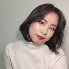 Stella Fei's anticipated arrival and interactions