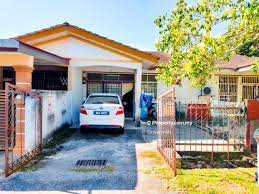 Eds2 melaka majlis perasmian ezhar taman saujana seksyen 3 melaka. Taman Gadong Jaya Labu 1 Sty Terrace Link House 3 Bedrooms For Sale Iproperty Com My