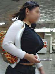 着衣巨乳画像！！巨乳の素人が街撮りされた140枚 | エロ画像 PinkLine | florall.ru