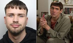 Jim Carrey lookalike wanted by police mocks detectives by asking for a  reward to hand himself in