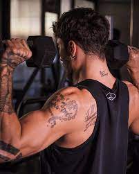 Quartararo says today's lap was the best of all time as he dedicates pole to. Zara Daniela Twitterren Motogp Advent Calendar Day 12 A Tattoo Showcase With 20 Working Out And 80 Posing Instagram Everything S Off Instagram Https T Co Caoynxgetr