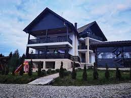 Pokoje, usługi pensiunea lac colibița zaprasza wszystkich gości do colibița, na pobyt w komfortowych pokojach. Villa Aqualina Colibita Gastezimmer ColibiÅ£a