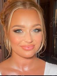 Hello Hair and makeup 💄 artists in Tampa bay! My company is looking for  talented artist to join the freelance team for bridal hair and makeup. If  you have knowledge with makeup ￼