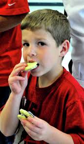 LHS basketball player signs with Crown College