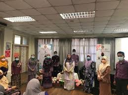 Inovatif , interaktif , intelektual. Smk Putrajaya Presint 11 1 62300 Putrajaya