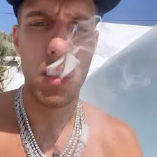 Known for gettin' that guala out in Europe, but I'm still hood