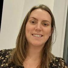 Language is so important in creating a positive people centric culture 💯  Travelling through Manchester Airport today it was great to see the shift  in passenger behaviour by simply changing the… |