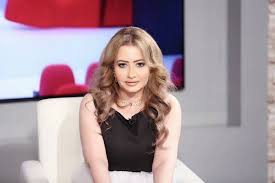 قم بتنزيل آخر نسخة من snapchat لـ android. Ù‡Ø¬ÙˆÙ… Ù†Ø§Ø±ÙŠ Ø¹Ù„Ù‰ Ù…ÙŠ Ø§Ù„Ø¹ÙŠØ¯Ø§Ù† ÙˆÙ‡ÙŠ ØªØ±Ø¯ Ù…Ù† Ù‡Ø¯ Ø¯Ù‡Ø§ ÙˆÙ‚Ø§Ù„ Ù…Ù† Ø§Ù„ÙŠÙˆÙ… Ø±Ø§Ø­ Ø£Ø¨Ù„Ø´ ÙÙŠÙƒ ÙˆØ£Ù‡ÙŠÙ†Ùƒ ÙˆØ£Ù…Ø³Ø®Ø±Ùƒ Laha Magazine