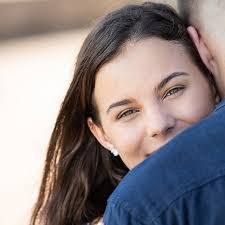 Mindy Christianson's Instagram, Twitter & Facebook