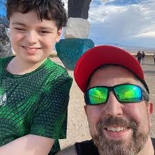 Jordan Robillard's Instagram, Twitter & Facebook