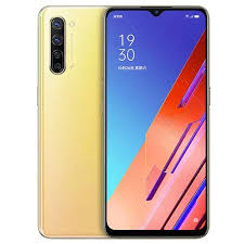 It is made out of polycarbonate material and it has a glossy finish on it. Oppo Reno 3 Youth Price In Uae Dubai And Full Specifications