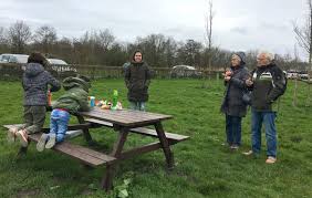 Uniek kleurplaten trouwdag opa en oma klupaatswebsite regarding. Joel 6 Viert Bijzondere Verjaardag Oma En Opa Op 1 5 Meter Afstand Aan De Reeuwijkse Plassen Gouda Ad Nl