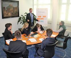 Kulmbacher bank rv eg in kulmbach. Wie Bei Einem Start Up Profil Magazin