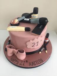 Pin By Carmen Lezama On كيككك Amazing Cakes Glamour Cake Make Up Cake