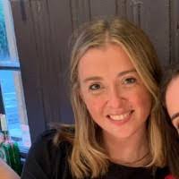 Elizabeth Lazenby's Instagram, Twitter & Facebook